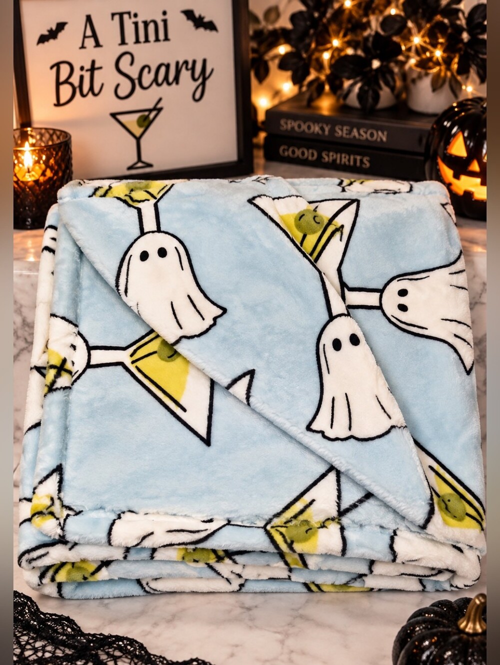 A Tini Bit Scary Ghost Martini Halloween Plush Throw Blanket 50x70 NWOT